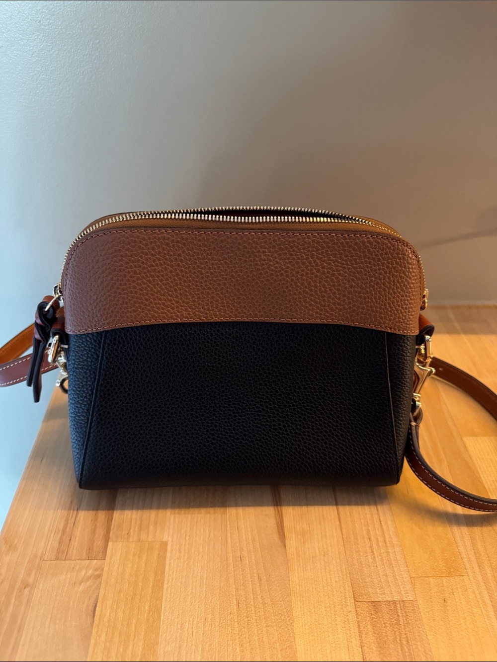 Dooney & Bourke Black and Brown Pebbled Leather Dome crossbody - Picture 3 of 5